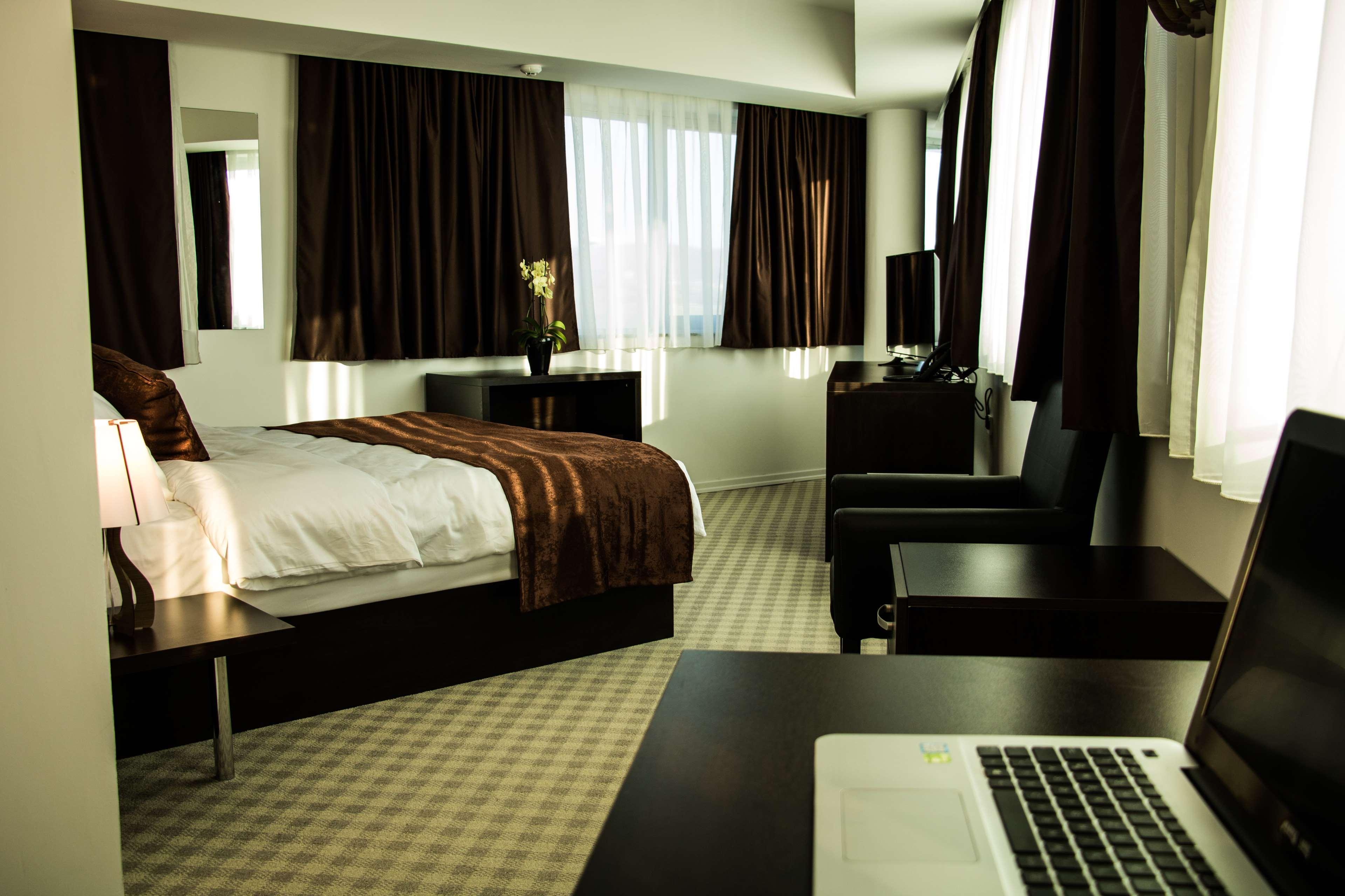 Best Western Hotel Galla Sllatine e Madhe المظهر الخارجي الصورة