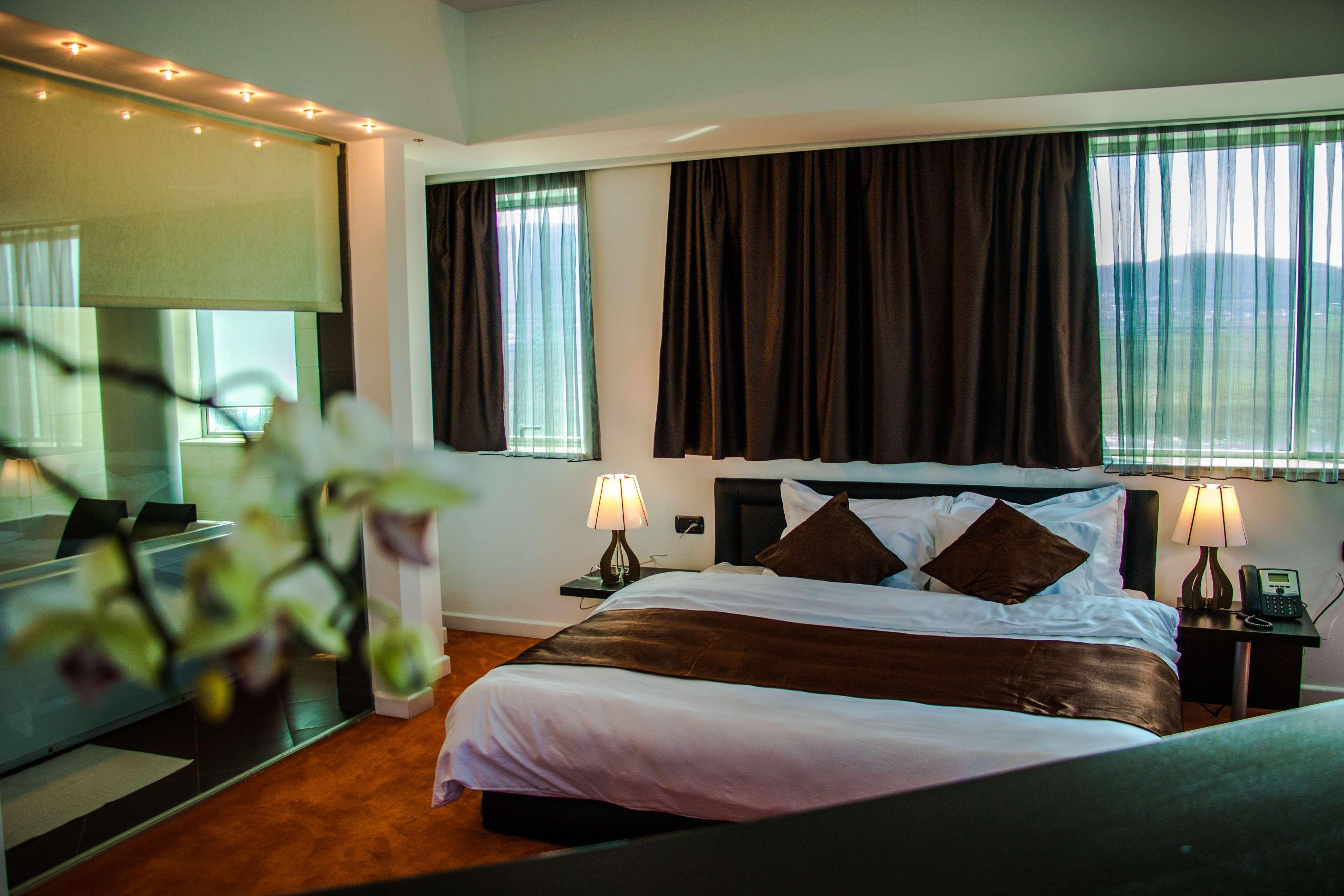 Best Western Hotel Galla Sllatine e Madhe المظهر الخارجي الصورة