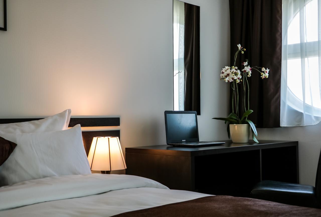 Best Western Hotel Galla Sllatine e Madhe المظهر الخارجي الصورة